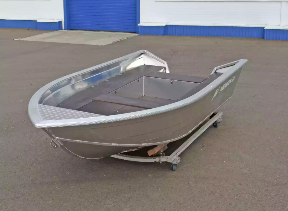 Алюминиевая лодка  Неман-420 в Калуге
