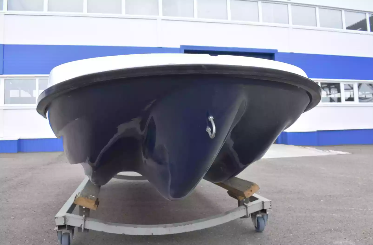 Стеклопластиковая лодка Пингвин New (тримаран) в Калуге