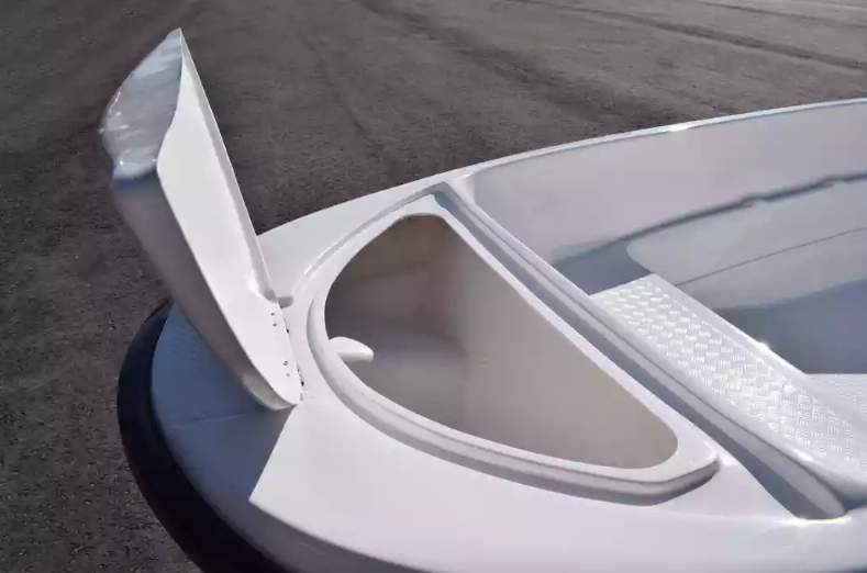 Стеклопластиковая лодка Пингвин (тримаран) в Калуге