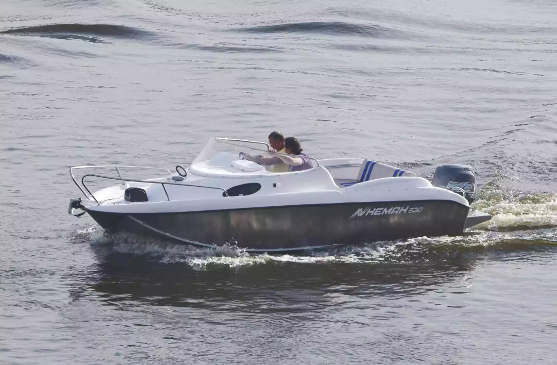 Комбинированный катер Neman-530 с каютой в Калуге