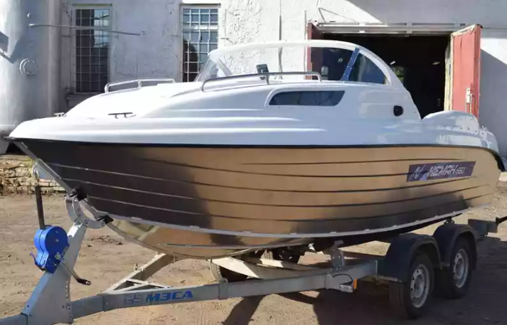 Комбинированный катер Neman-550 с каютой в Калуге