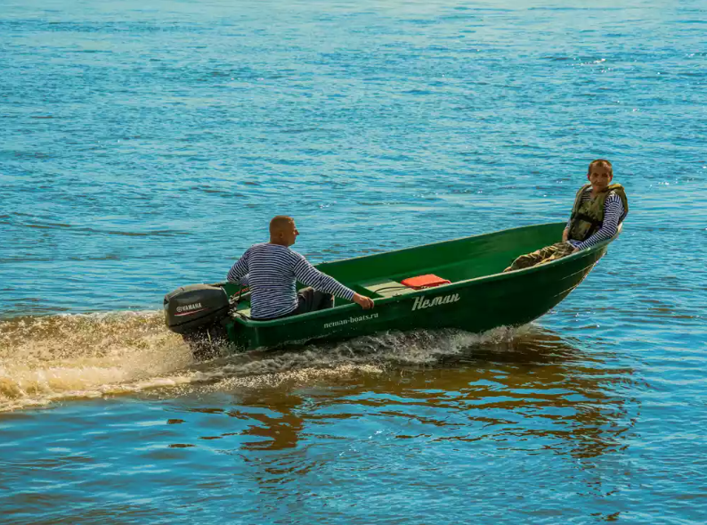 Стеклопластиковая лодка Neman-340 (тримаран) в Калуге