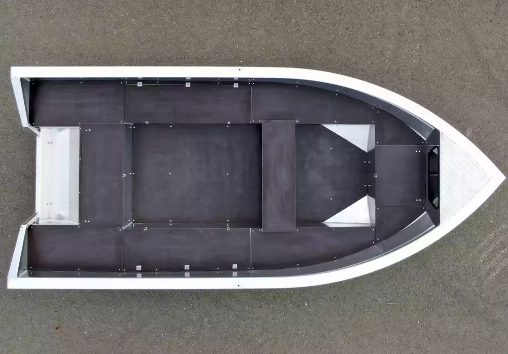 Алюминиевая лодка  Неман-420 в Калуге