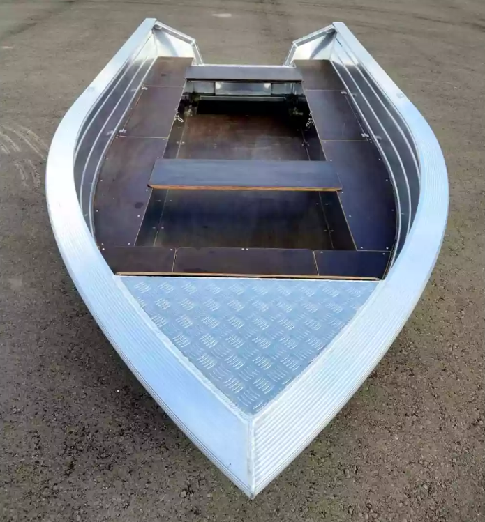 Алюминиевая лодка Неман-400 в Калуге