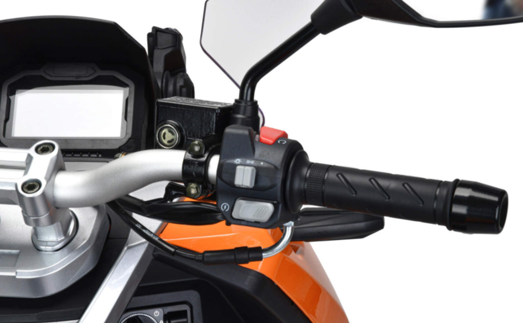 Скутер MOTOLAND (МОТОЛЕНД) T-MAX 150 в Калуге