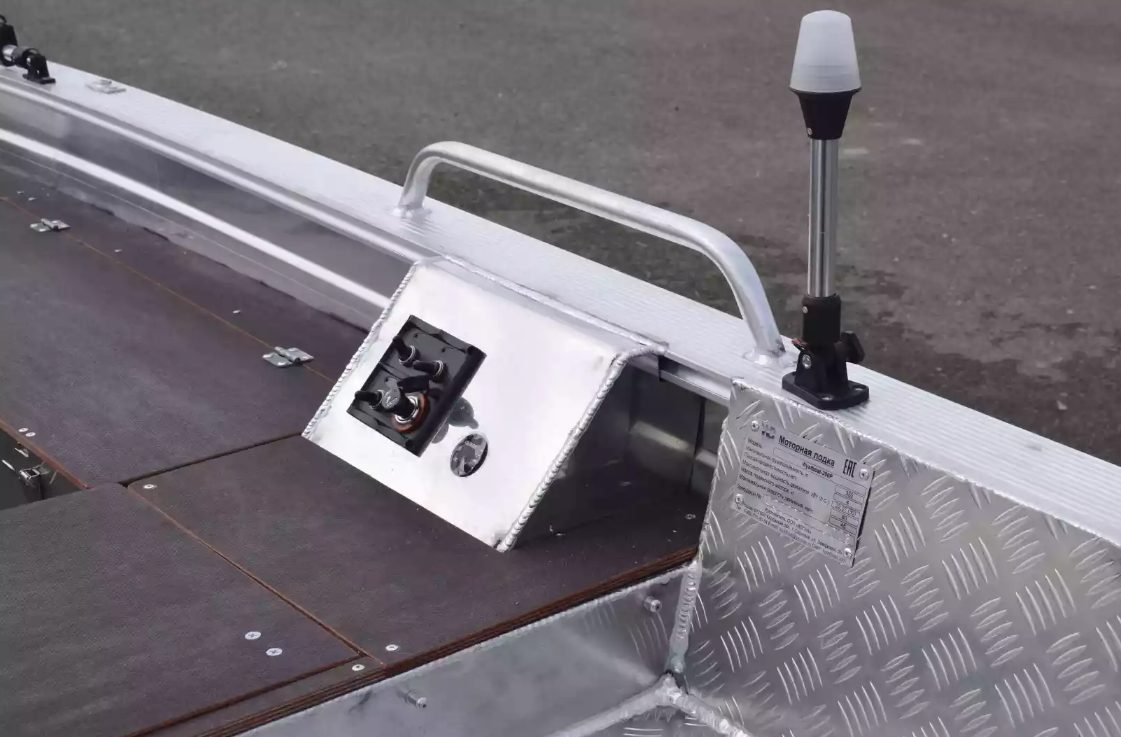 Алюминиевая лодка Wyatboat-390РМ в Калуге