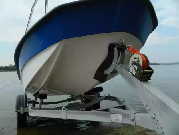 Стеклопластиковый катер Wyatboat-430 DCM (тримаран) в Калуге