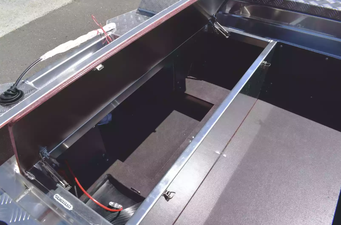 Алюминиевый катер Wyatboat-390 DCM в Калуге