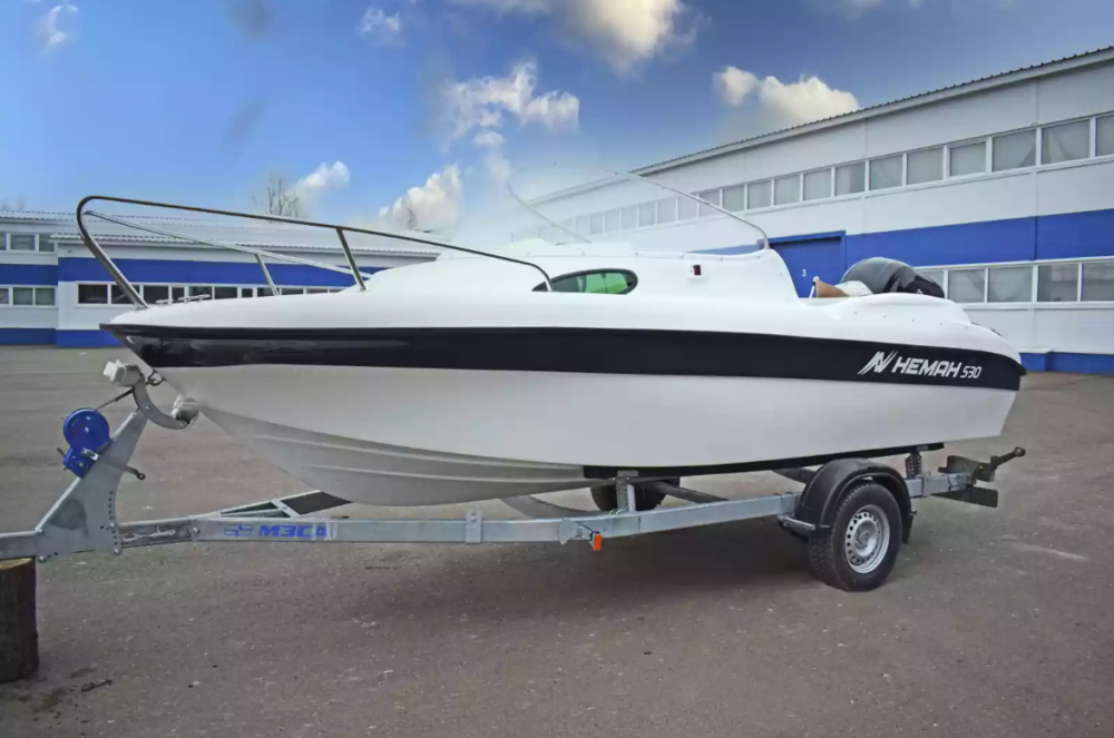 Стеклопластиковый катер Neman-530 с каютой в Калуге