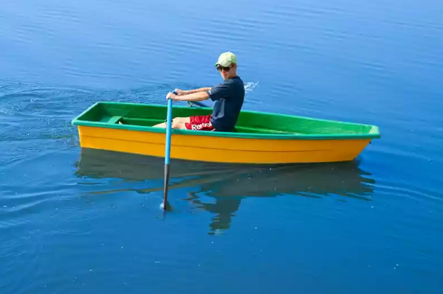Стеклопластиковая лодка Малютка в Калуге