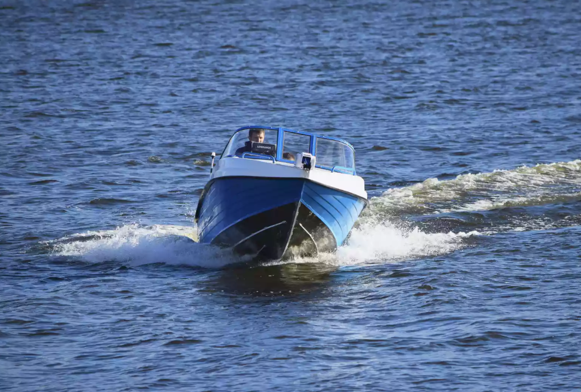 Комбинированный катер Neman-450 Open в Калуге