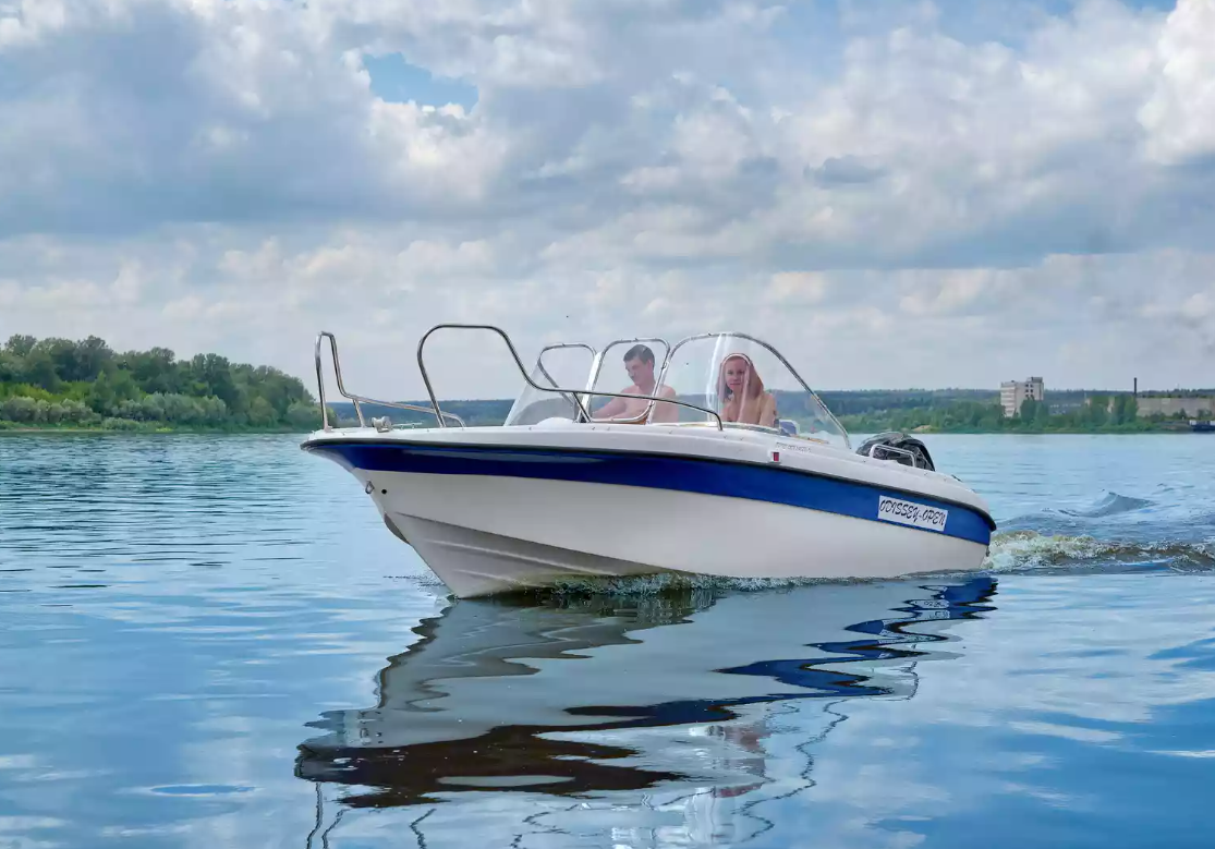 Стеклопластиковый катер Neman-530 Open в Калуге