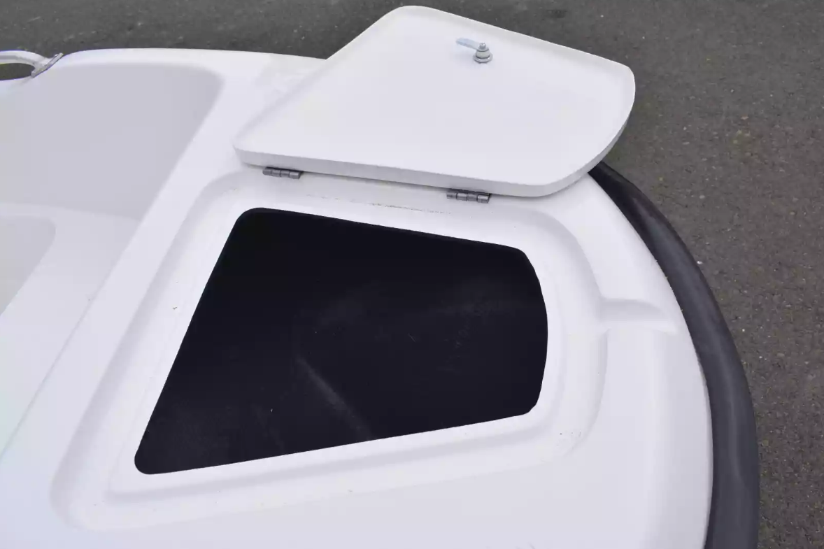 Стеклопластиковая лодка Пингвин New (тримаран) в Калуге