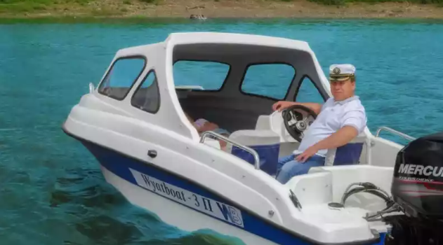 Стеклопластиковый катер Wyatboat-3 П (полурубка) в Калуге