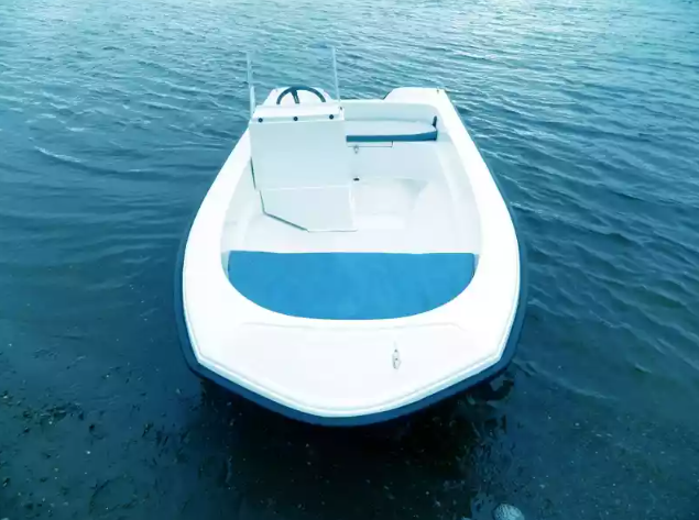 Стеклопластиковый катер Тримаран Wyatboat 430 C в Калуге