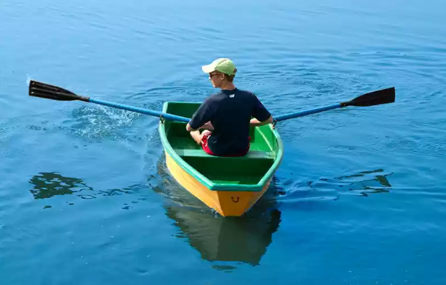 Стеклопластиковая лодка Малютка в Калуге