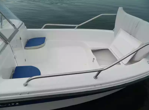 Стеклопластиковый катер Wyatboat-430 DCM (тримаран) в Калуге