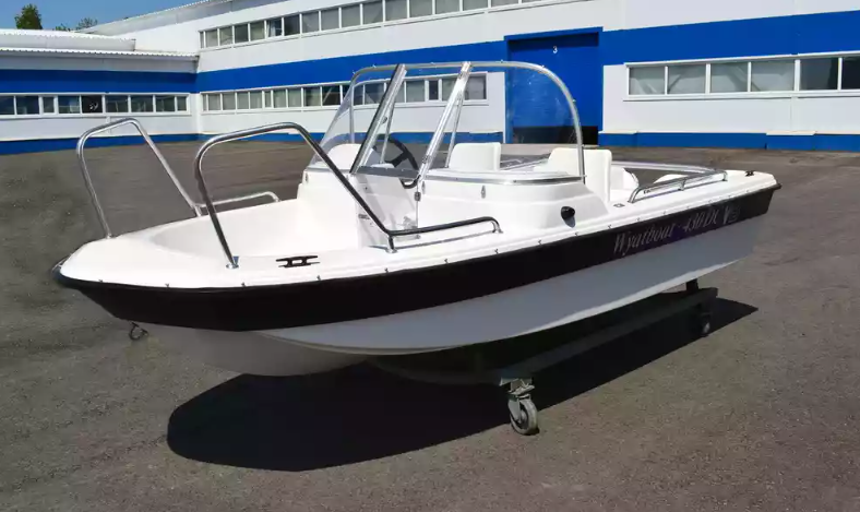 Стеклопластиковый катер Wyatboat-430 DC (тримаран) в Калуге