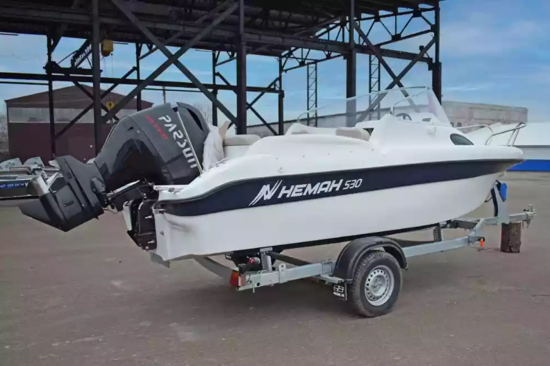 Стеклопластиковый катер Neman-530 с каютой в Калуге