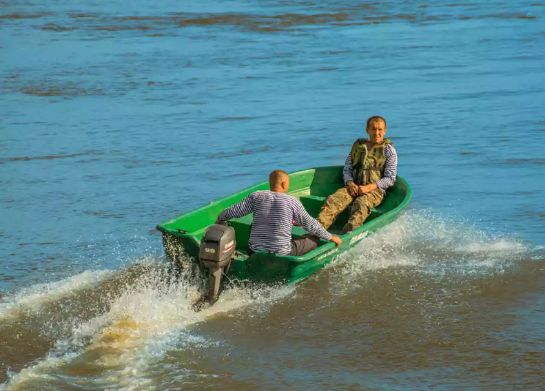 Стеклопластиковая лодка Neman-340 (тримаран) в Калуге