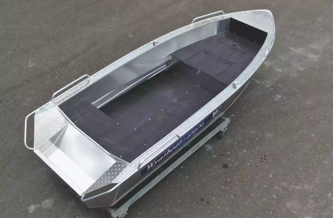 Алюминиевая лодка  Wyatboat-430М FISH в Калуге