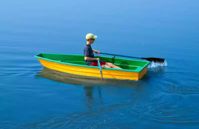 Стеклопластиковая лодка Малютка в Калуге