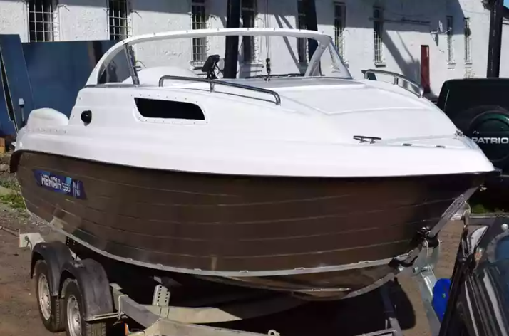 Комбинированный катер Neman-550 с каютой в Калуге