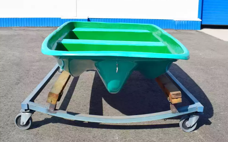 Стеклопластиковая лодка Старт (тримаран) в Калуге