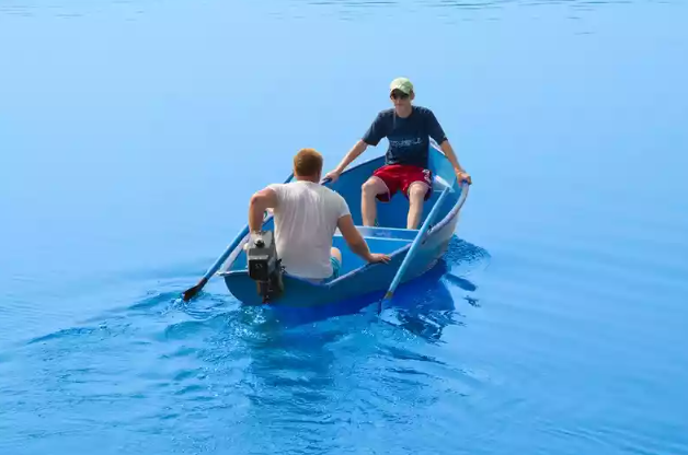 Стеклопластиковая лодка Омуль в Калуге