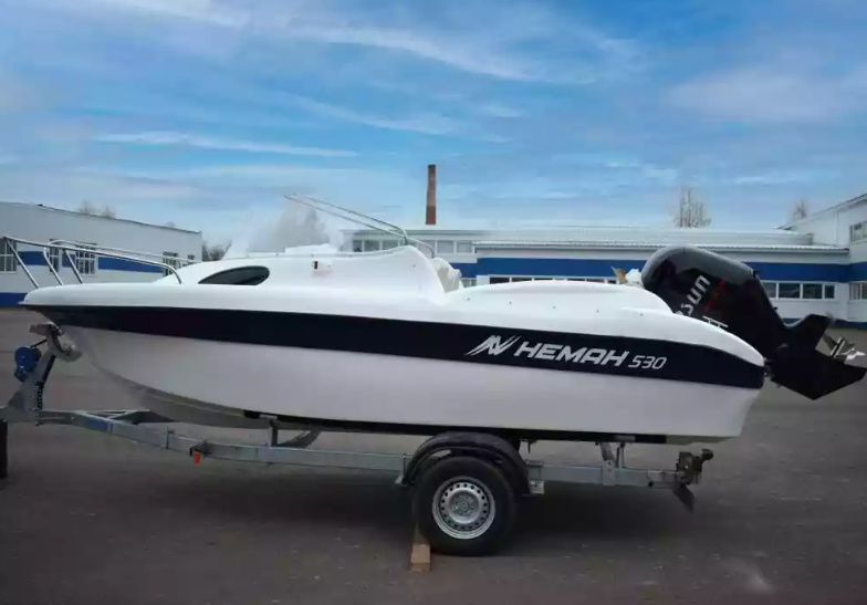 Стеклопластиковый катер Neman-530 с каютой в Калуге