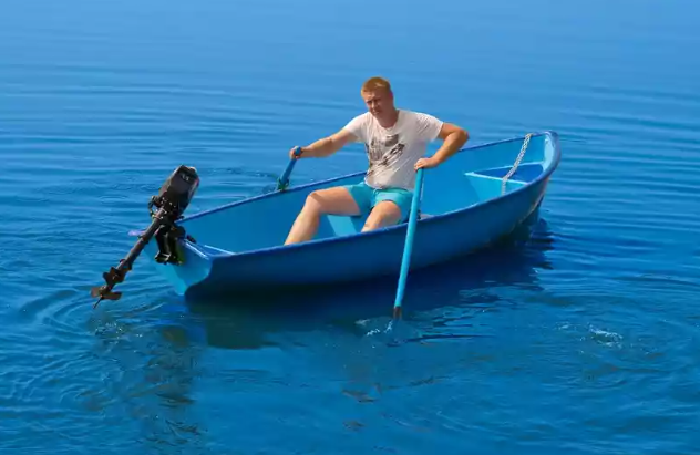 Стеклопластиковая лодка Омуль в Калуге