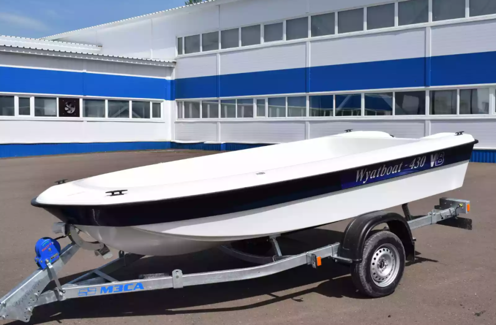 Стеклопластиковая лодка Wyatboat 430 тримаран в Калуге