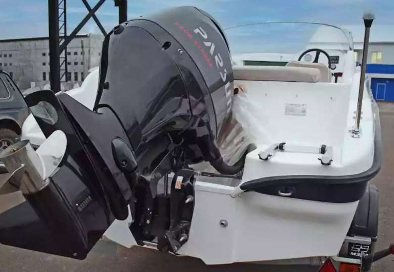 Стеклопластиковый катер Neman-530 с каютой в Калуге