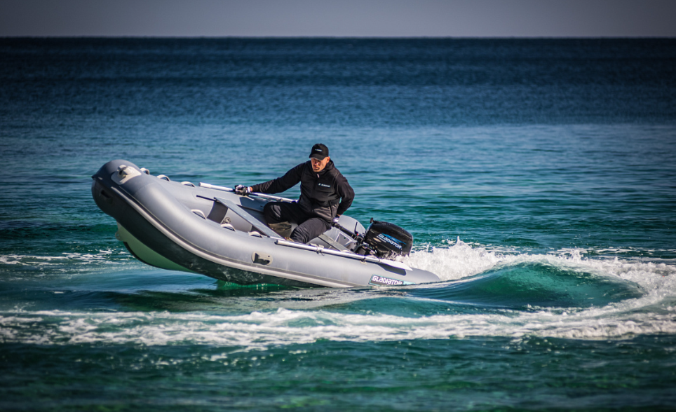 Лодка GLADIATOR RIB380AL в Калуге