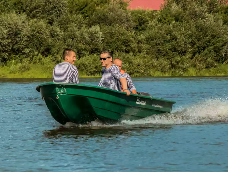 Стеклопластиковая лодка Neman-340 (тримаран) в Калуге