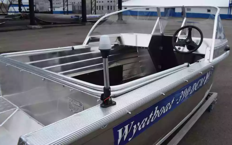 Алюминиевый катер Wyatboat-390 DCM Увеличенный борт в Калуге