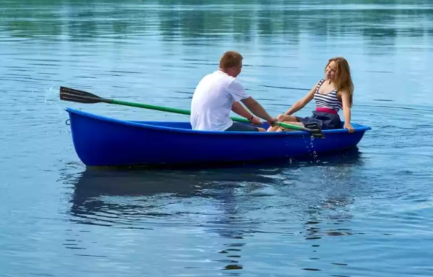 Стеклопластиковая лодка Дельфин в Калуге