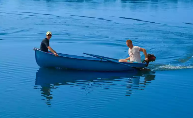 Стеклопластиковая лодка Омуль в Калуге