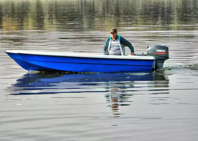 Стеклопластиковая лодка Wyatboat 430 тримаран в Калуге