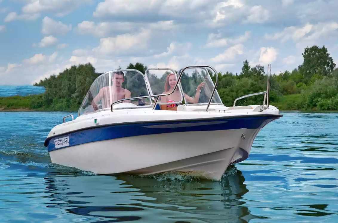 Стеклопластиковый катер Neman-530 Open в Калуге