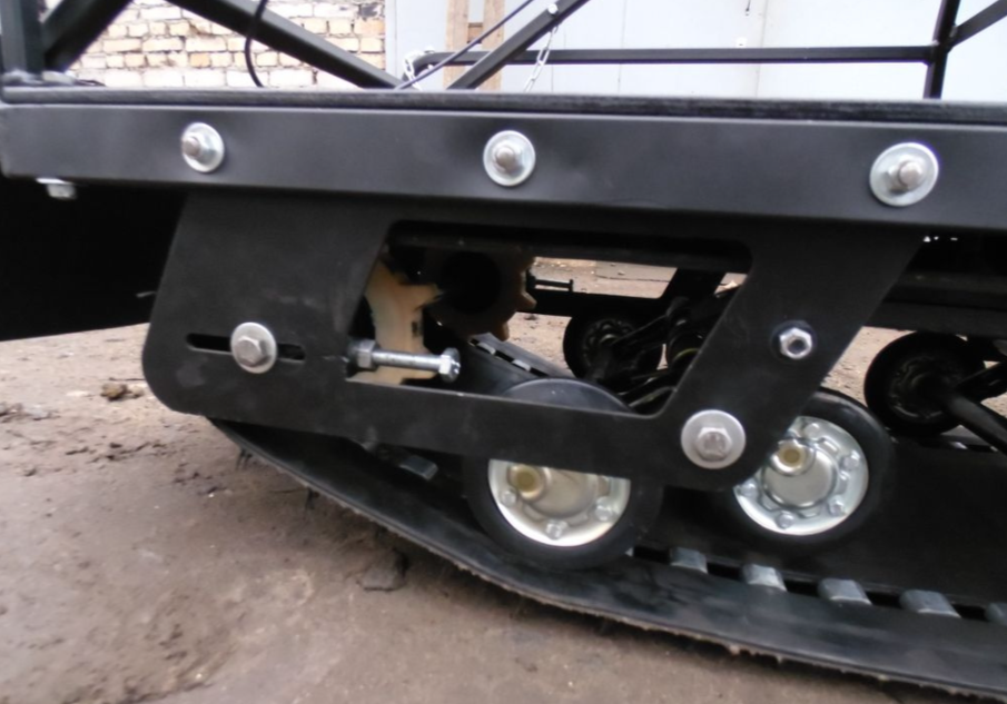 Мотобуксировщик AhtaR Зима 15 л/с с вариатором в Калуге