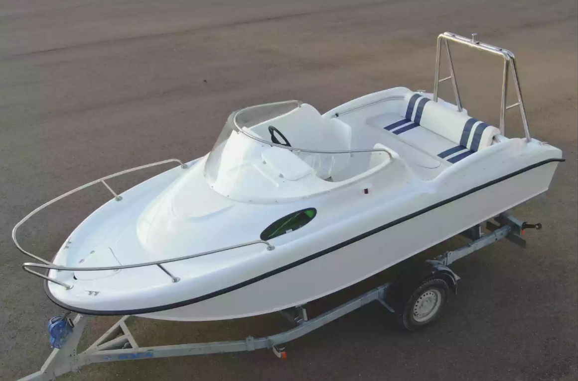 Комбинированный катер Neman-530 с каютой в Калуге