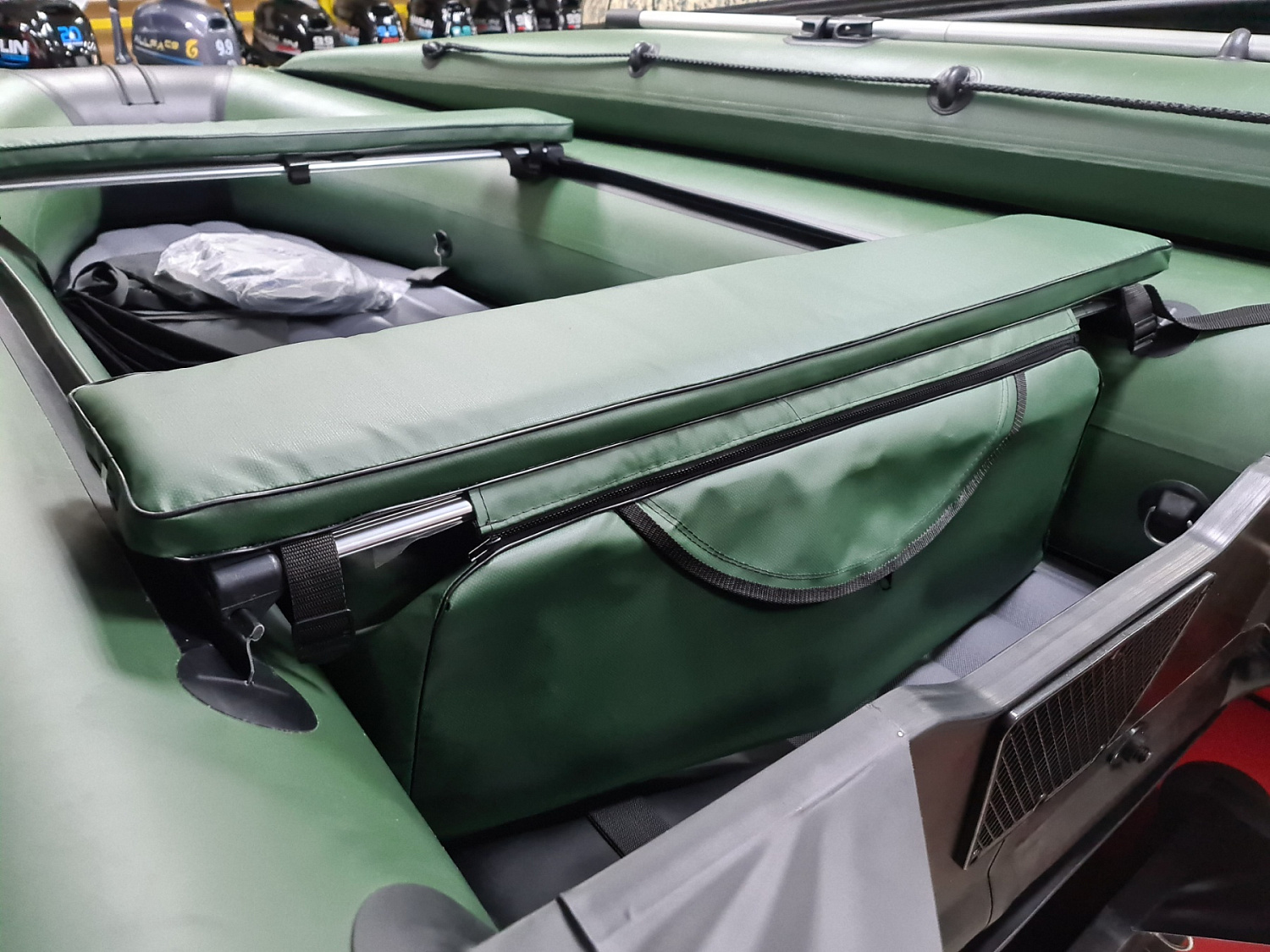 КОМПЛЕКТ МЯГКИХ НАКЛАДОК С СУМКОЙ ДЛЯ ЛОДОК 90Х20 ЗЕЛЕНЫЙ в Калуге