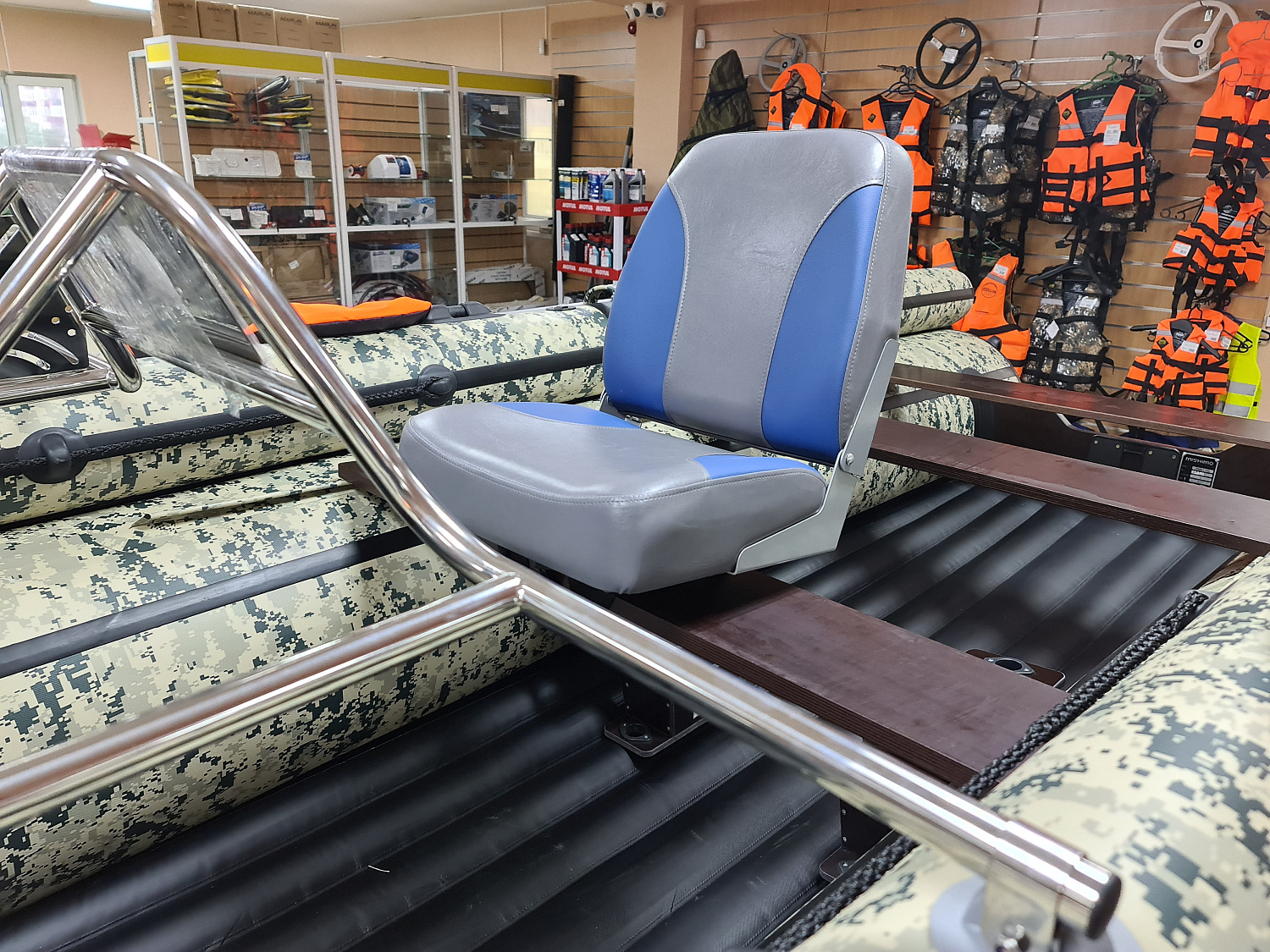 КРЕСЛО МЯГКОЕ РАСКЛАДНОЕ С ПОВОРОТНЫМ МЕХАНИЗМОМ ДЛЯ ЛОДОК в Калуге