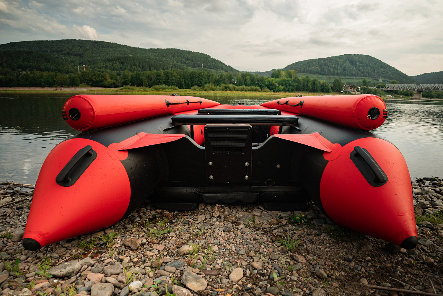 Лодка MISHIMO RIVER FJET PRO 430  под водомет в Калуге